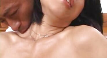 đánh nhau lột đồ sex Fitonashka phim s fucks với một vận động viên.